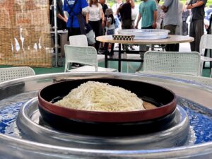 揖保乃糸の流しそうめん器